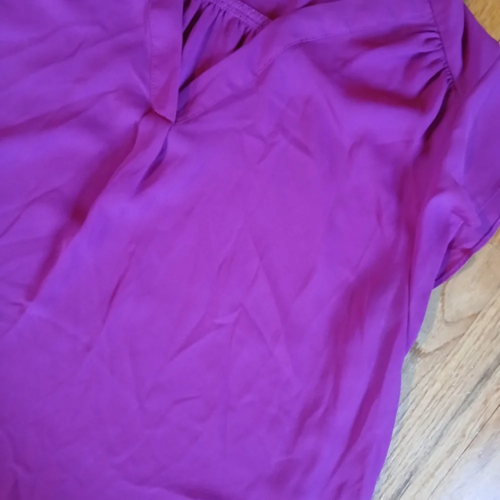 Chaus Blouse - Picture 2 of 3